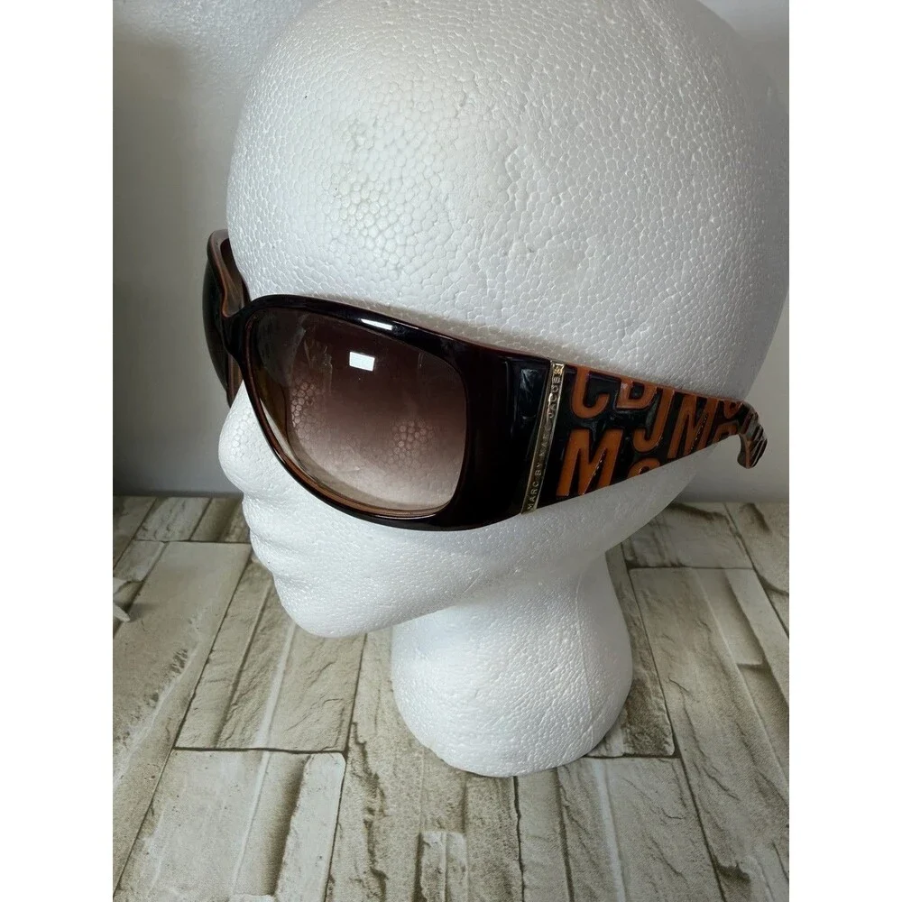 MARC by MARC JACOBS Vintage Y2K  Women Sunglasses Brown Gradient Lenses